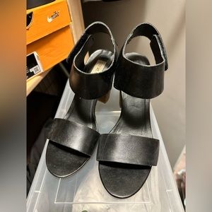 Steve Madden open heels